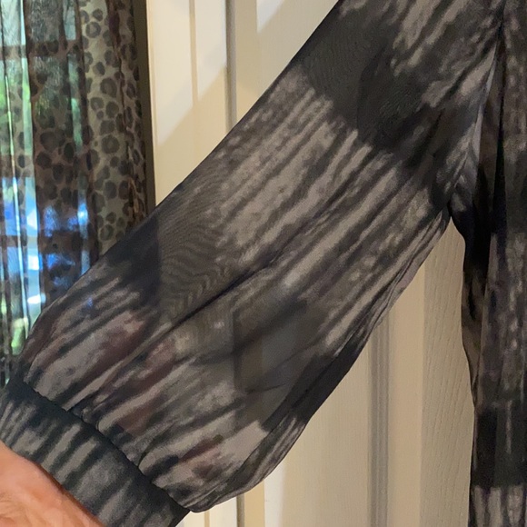 Bo bel sheer top - Picture 4 of 4